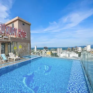 4* Hotel Bliss Luxury
